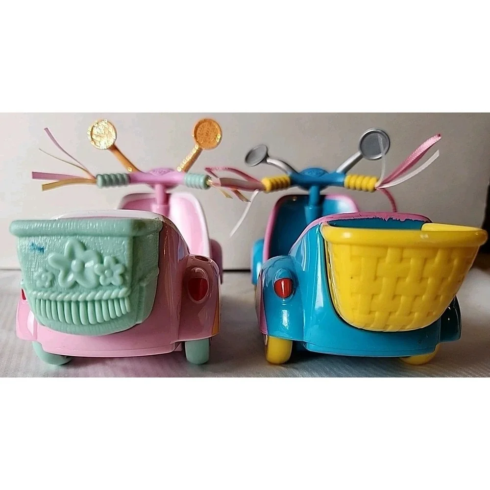 Lot 2 My Little‎ Pony Butterfly Island Scootin' Along Scooters 2004 Pink & Blue